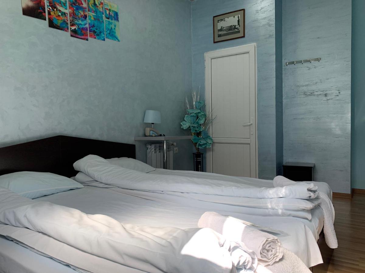 Dom Hostel & Tours Yerevan Exterior photo