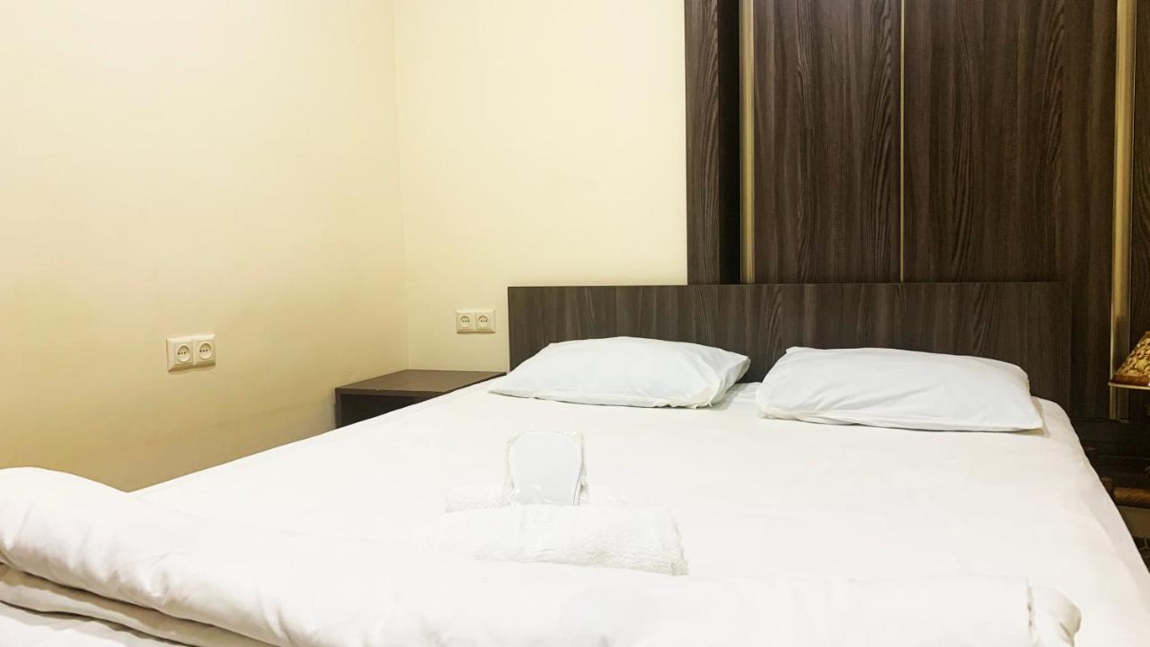Dom Hostel & Tours Yerevan Exterior photo